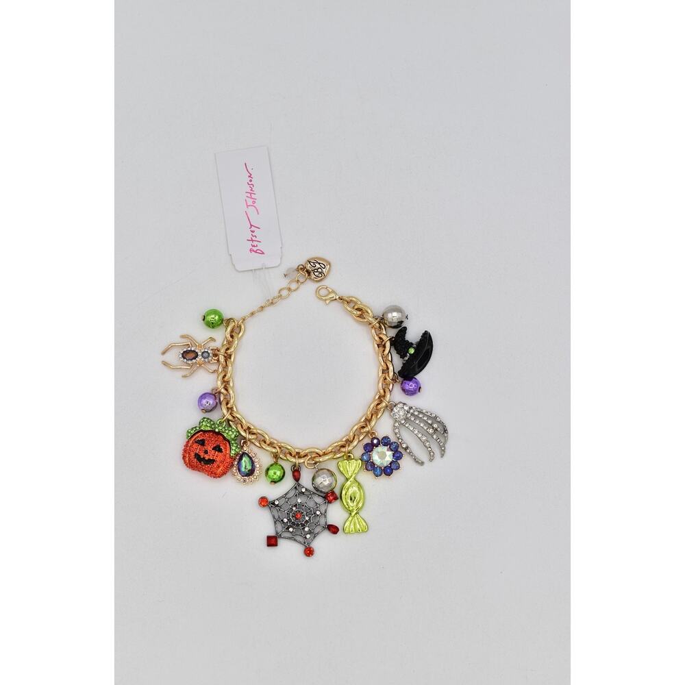 Betsey Johnson Halloween Charm Bracelet Pumpkin Spider Web Witch Hat Spider BinD - Picture 2 of 12